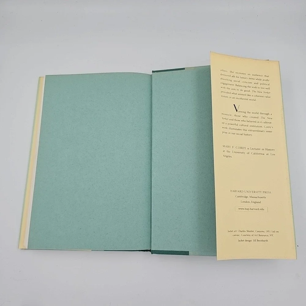 The World Through a Monocle : The New Yorker at Midcentury by Mary F. Corey‎